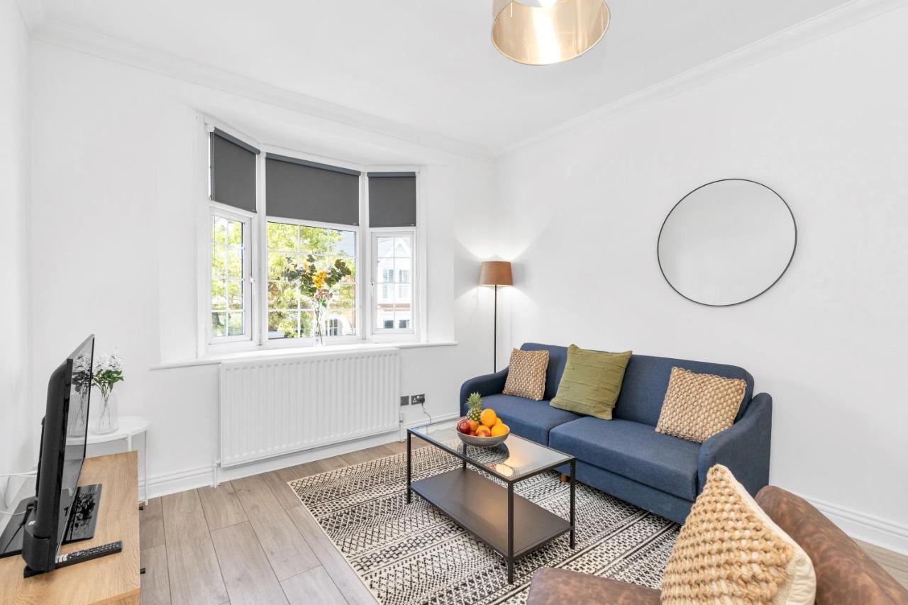 Modern Two Bedroom Apartment With Free Parking! Londres Exterior foto